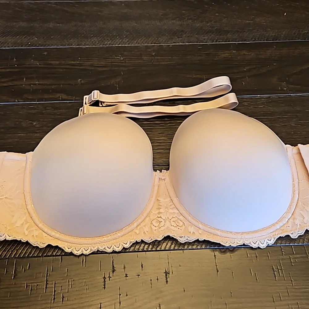 Torrid 48C Strapless bra w/ straps - Picture 2 of 3